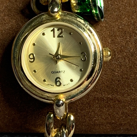 Quartz Christmas Bell Bracelet Watch - Picture 2 of 11